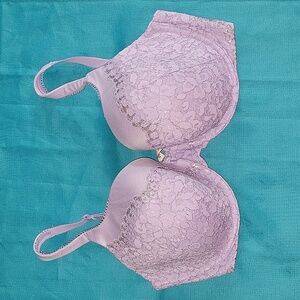 Victoria's Secret * Body By Victoria * bra sz 34DDD. FINAL MARKDOWN